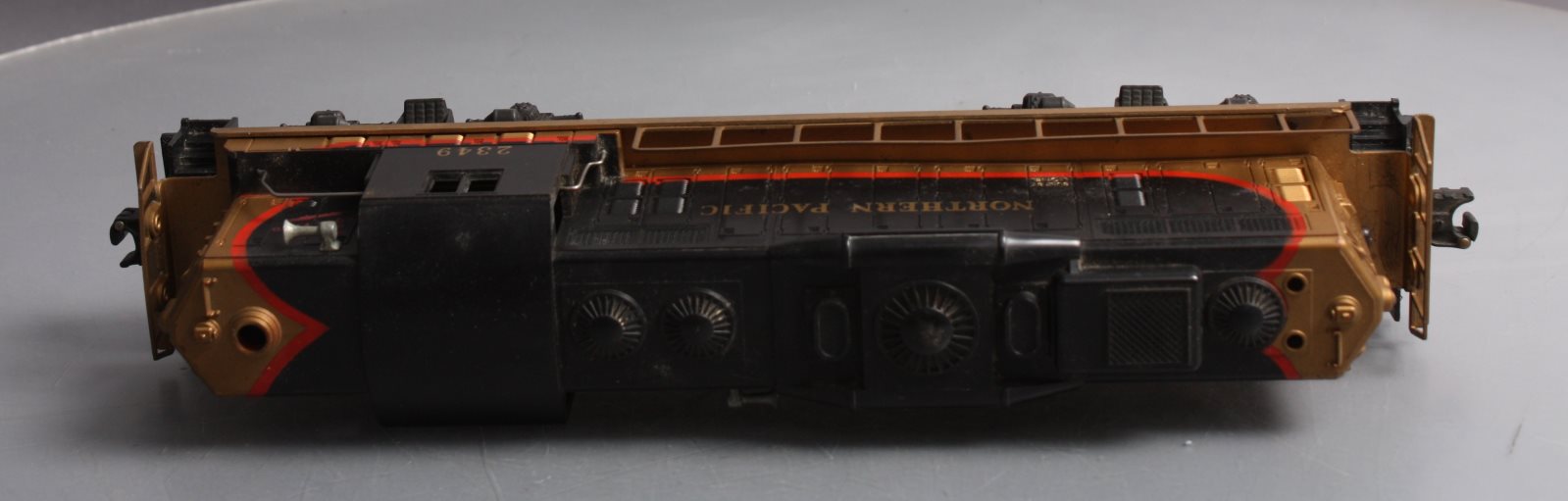 Lionel 2349 Vintage O Northern Pacific GP-9 Diesel Locomotive – Trainz