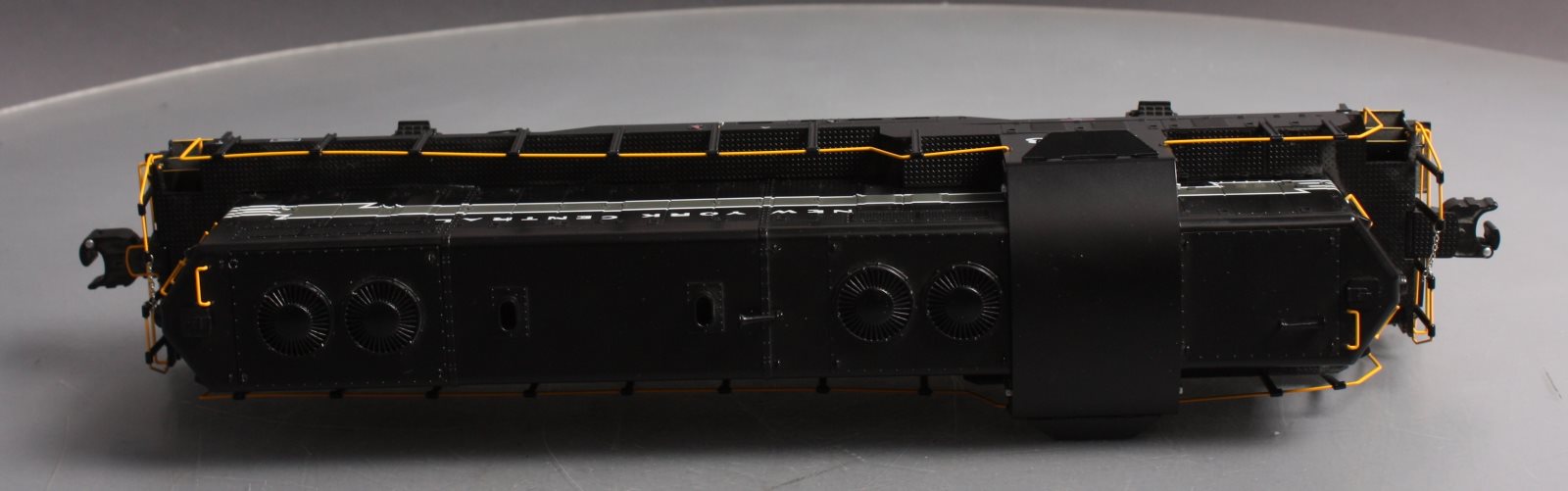 Lionel 6-28561 O New York Central GP-7 Diesel Locomotive w/ LEGACY #5628
