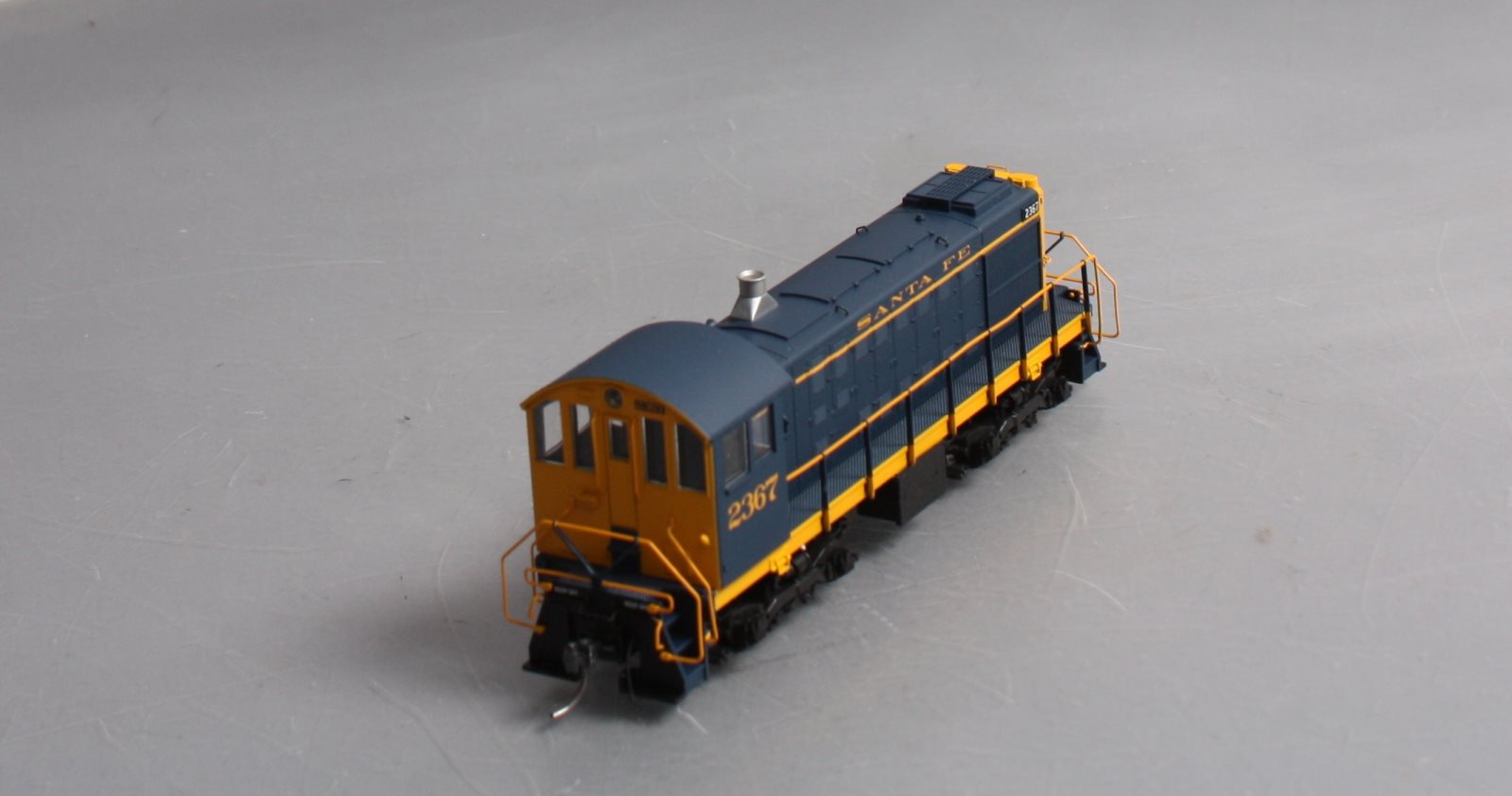 Atlas 10001479 HO Scale Santa Fe Alco S2 Diesel Locomotive #2367 -DC