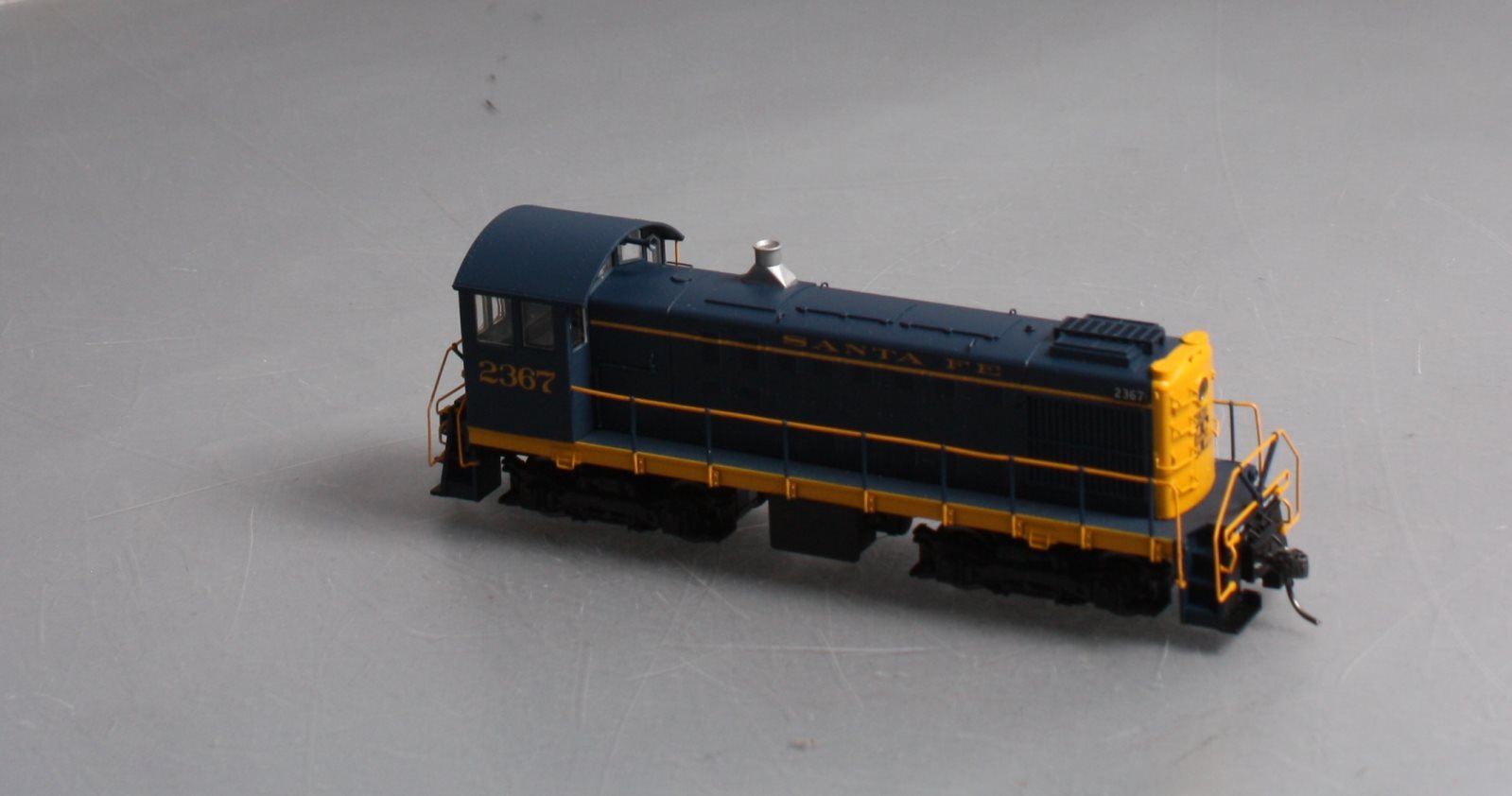 Atlas 10001479 HO Scale Santa Fe Alco S2 Diesel Locomotive #2367 -DC