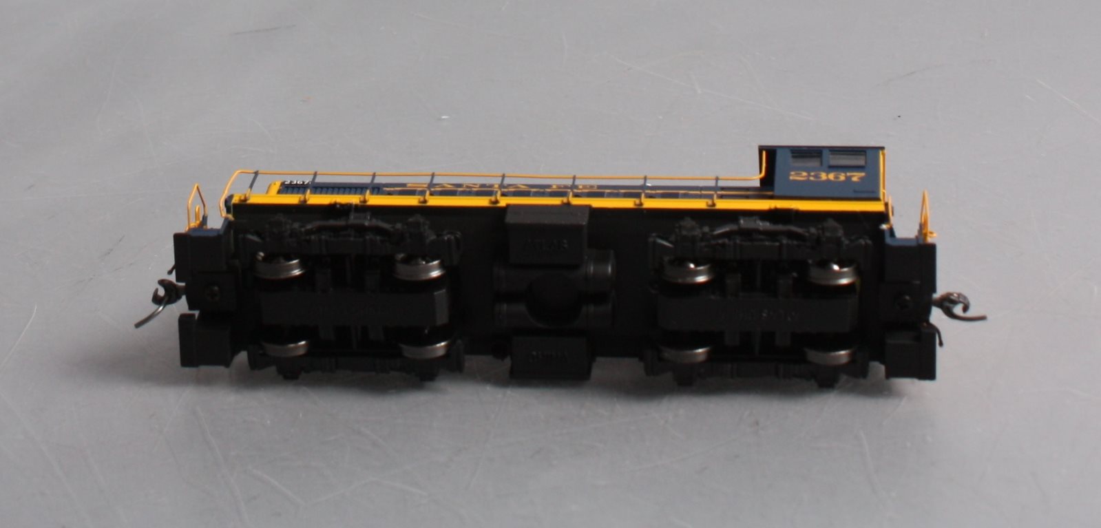 Atlas 10001479 HO Scale Santa Fe Alco S2 Diesel Locomotive #2367 -DC
