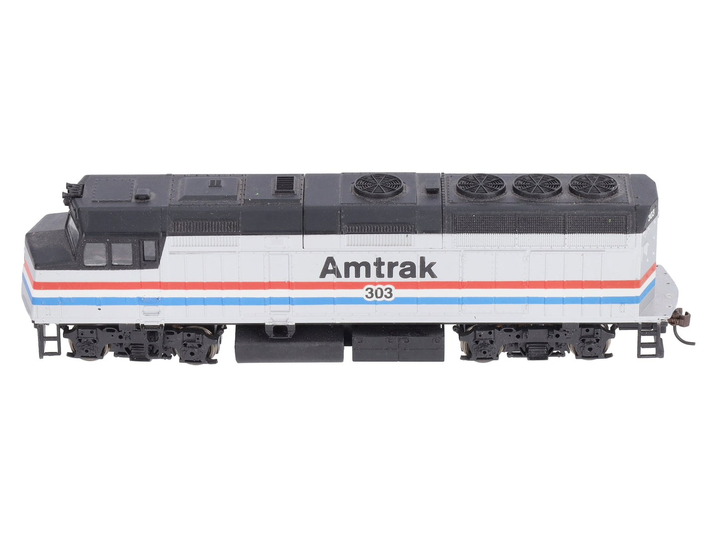 Walthers 931-302 HO Amtrak Phrase 3 EMD F40PH Diesel Locomotive #303