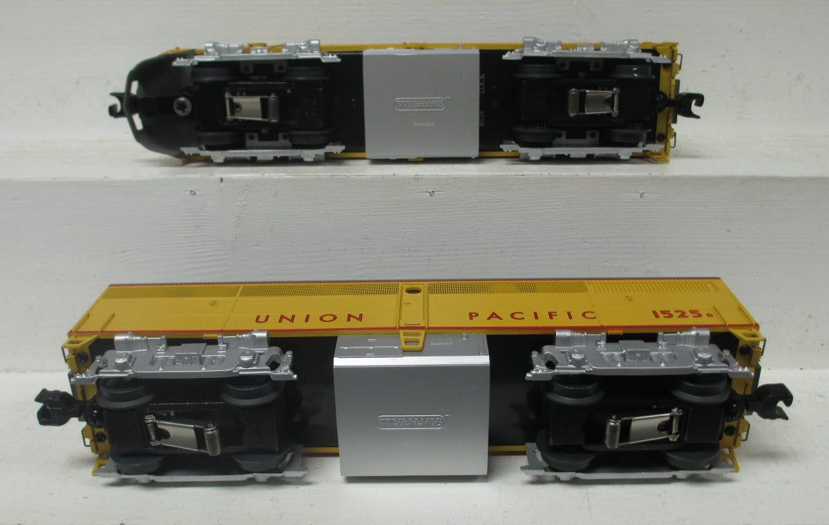 Williams 23201 O Union Pacific ALCO FA1 Powered & Dummy Diesel Loco #1501/#1525B