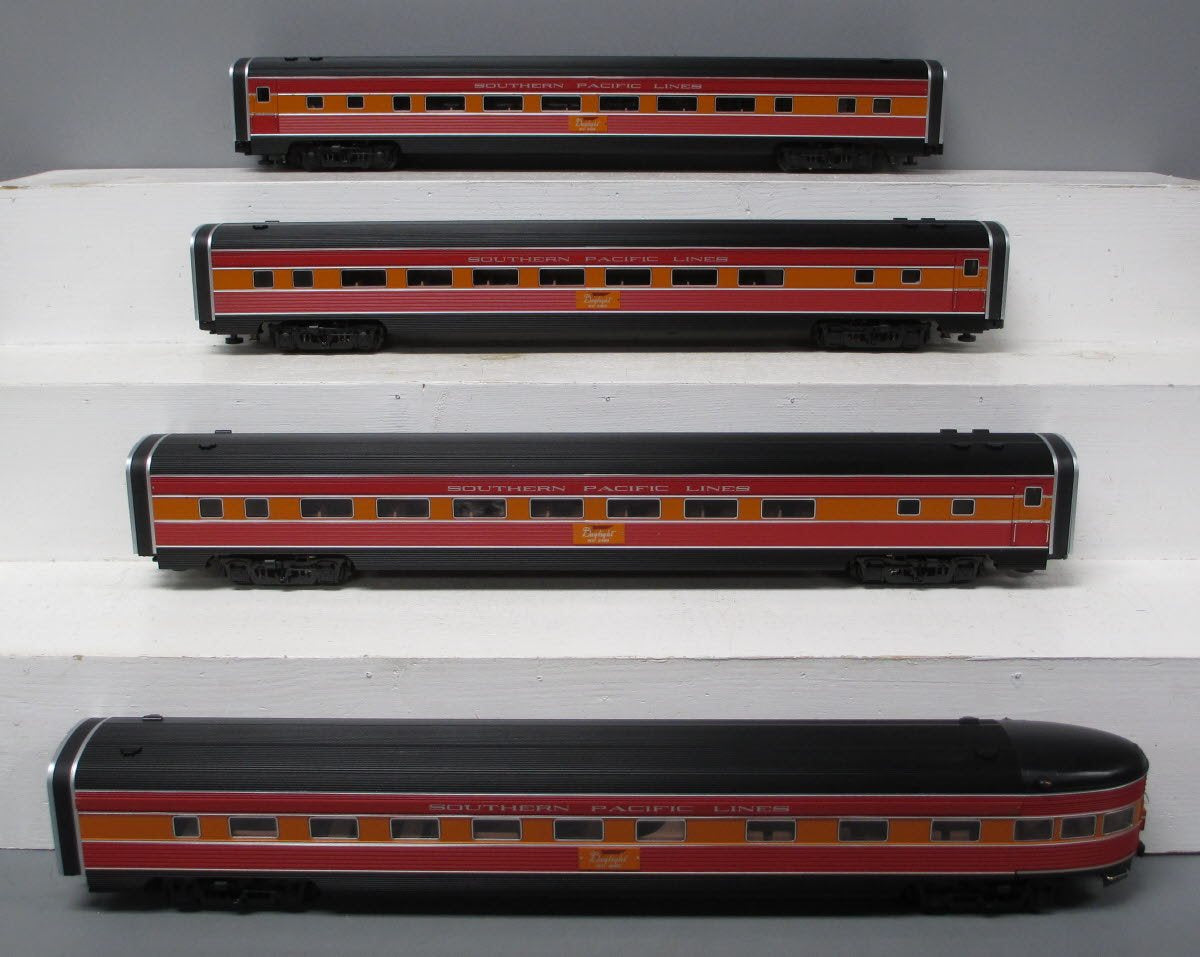 Lionel 6-83102 O Southern Pacific Daylight 21'' Passenger Set (4)
