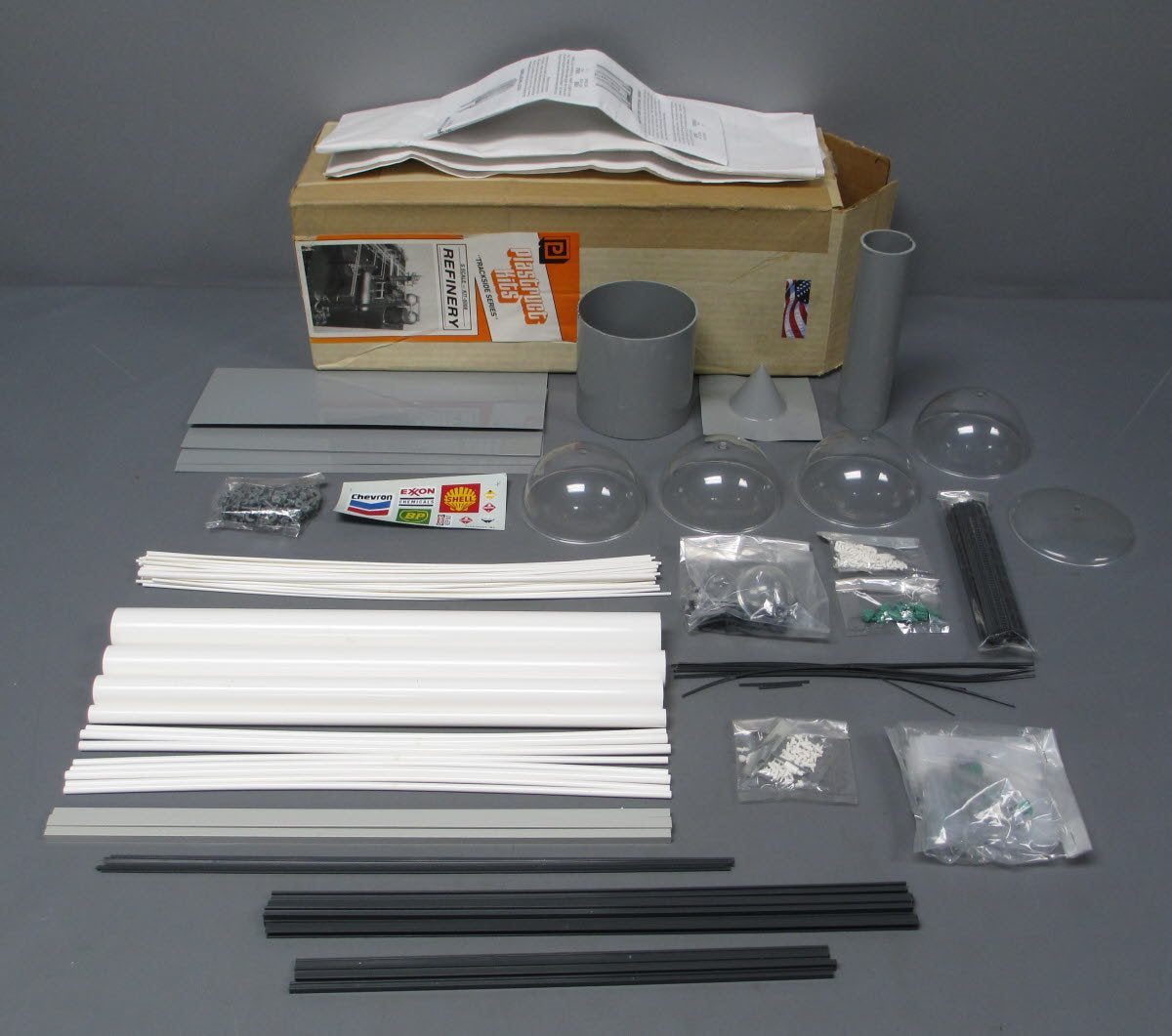 Plastruct 1008 HO 16-1/2" x 23-1/2" x 7-1/2" Petro/Chemical Refinery Kit