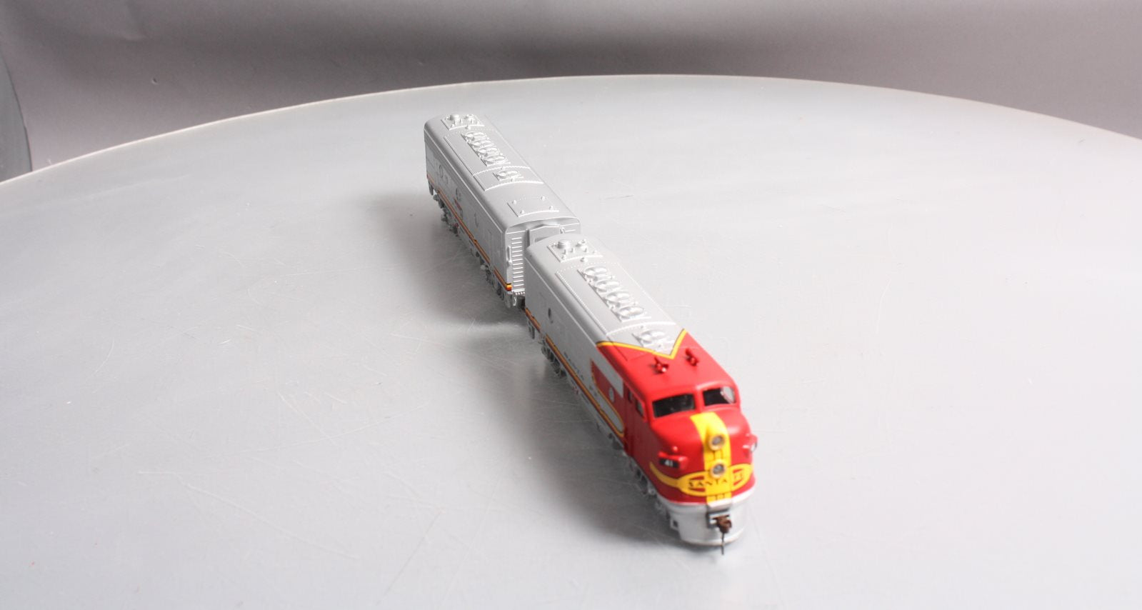 Athearn 80218 HO ATSF F7A - F7B Diesel Locomotive #41L, #41A