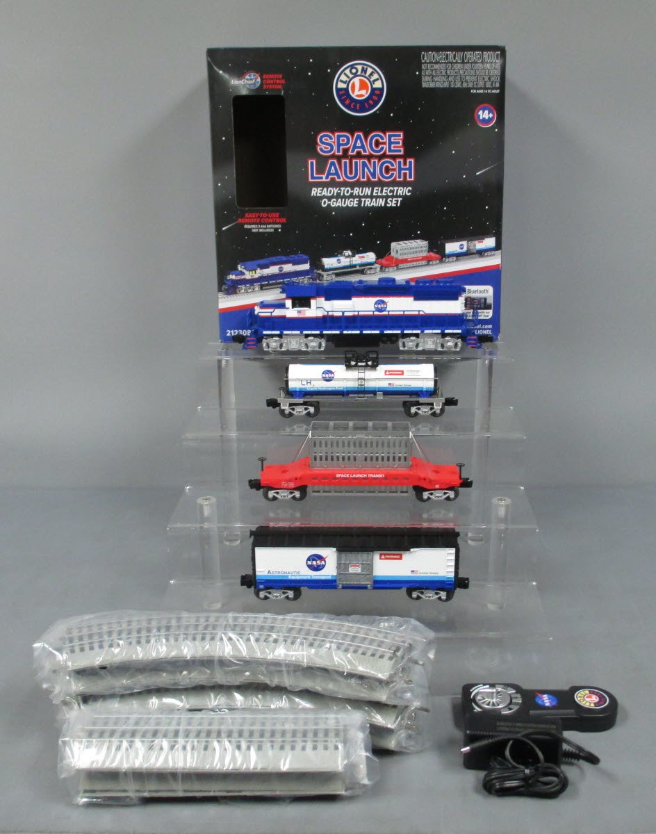 Lionel 2123080 O Space Launch LionChief Diesel Freight Starter Train Set