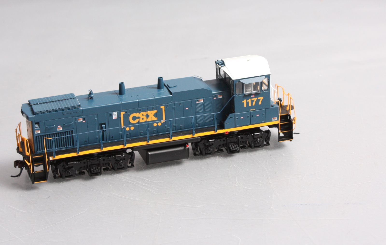 Athearn G66238 HO Scale CSX MP15AC Diesel Locomotive #1177 with