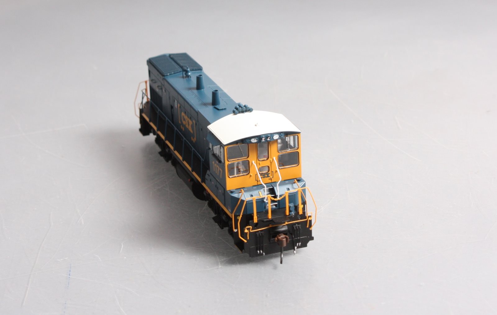 Athearn G66238 HO Scale CSX MP15AC Diesel Locomotive #1177 with