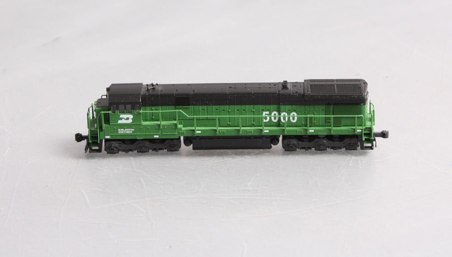 Kato 176-0947 N Sclae Burlington Northern Diesel Locomotive #5000