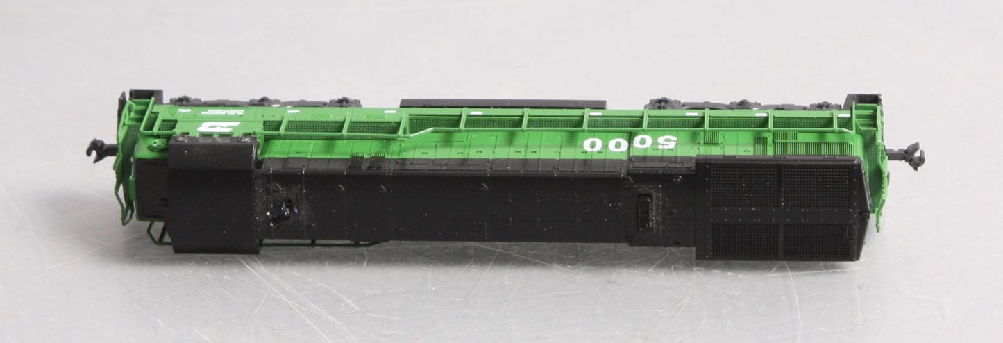 Kato 176-0947 N Sclae Burlington Northern Diesel Locomotive #5000