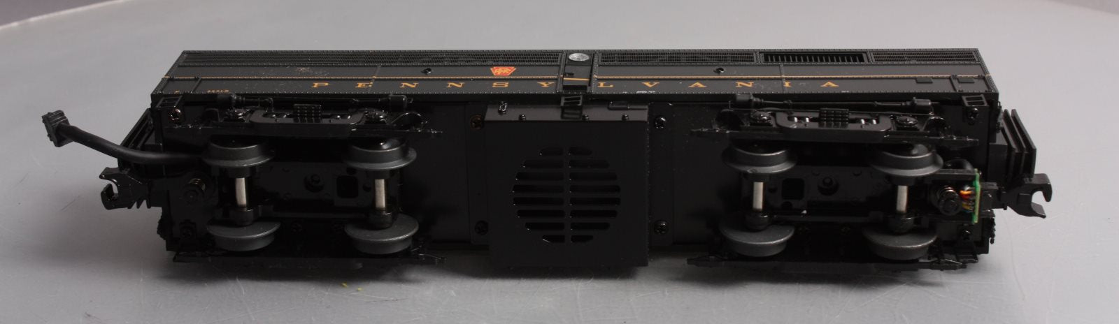 MTH 20-20059-3 Pennsylvania FA-2 B-Unit Non-Powered Diesel Engine #9631B
