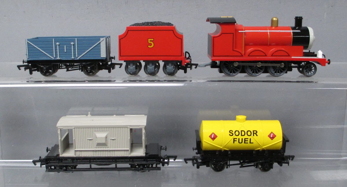 Bachmann 00656 James the Red Engine HO Gauge Steam Train Set