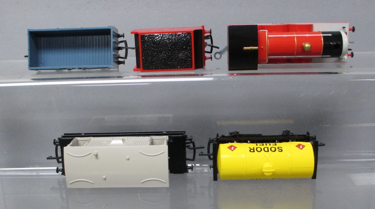 Bachmann 00656 James the Red Engine HO Gauge Steam Train Set