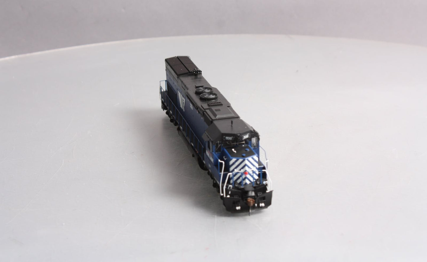 Athearn 86838 HO Montana Rail Link SD45T-2 Diesel Loco w/DCC & Sound #339 - RTR