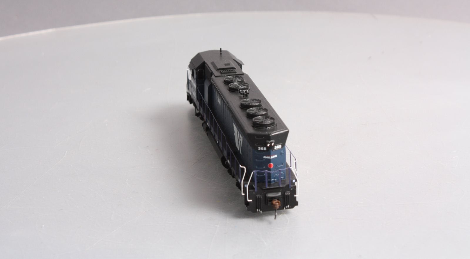 Athearn 98010 HO Montana Rail Link SD-45 Diesel Locomotive #368