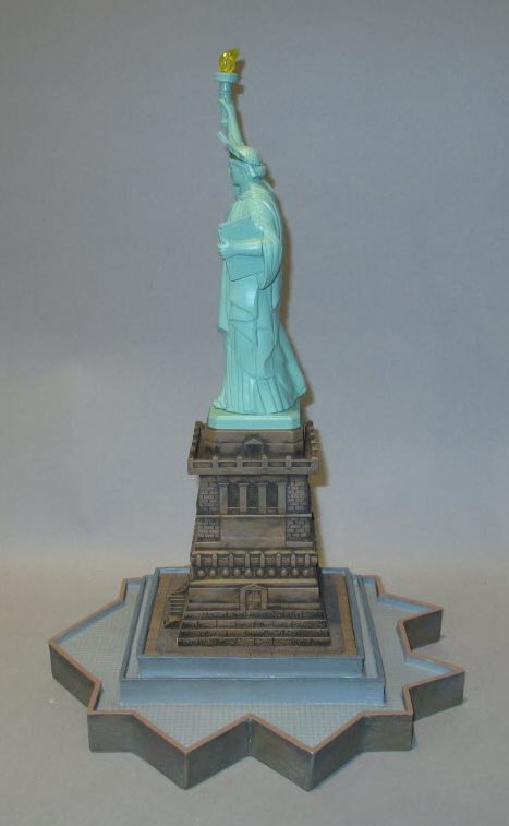 RMT 99576 O Scale Built-Up Lighted Statue of Liberty