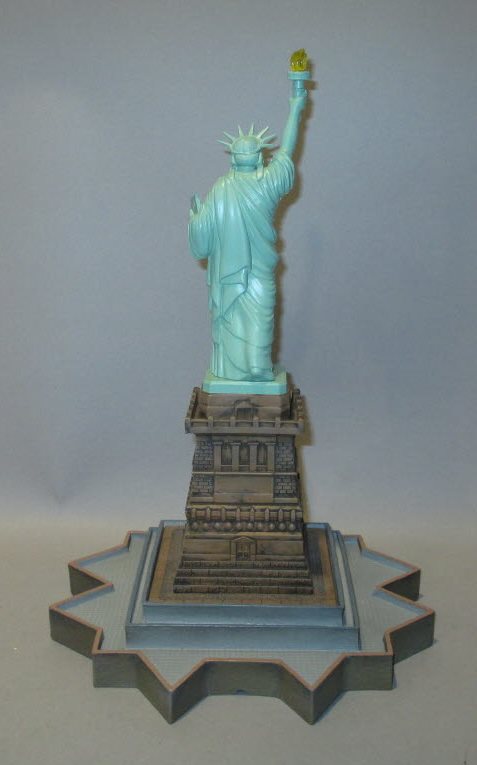 RMT 99576 O Scale Built-Up Lighted Statue of Liberty