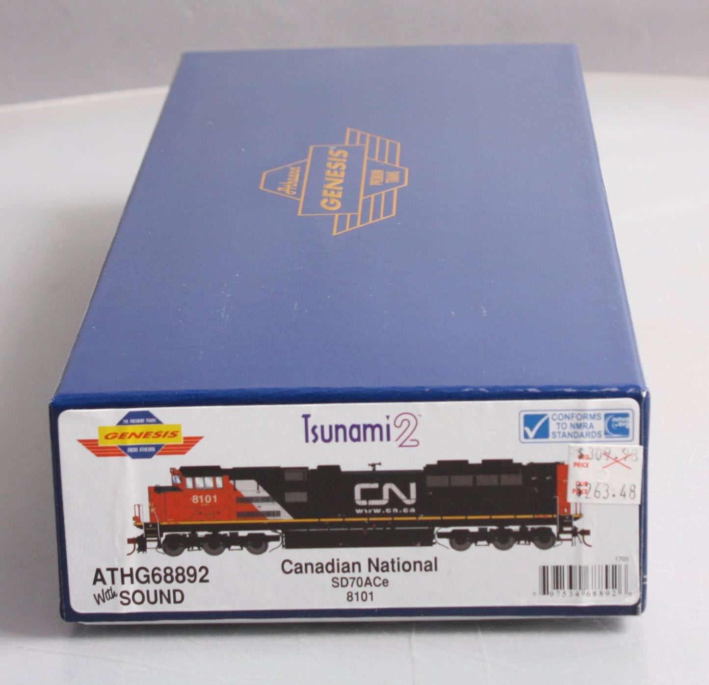 Athearn G68892 HO CN SD70ACe Diesel Locomotive with DCC & Sound #8101/Re-Paint