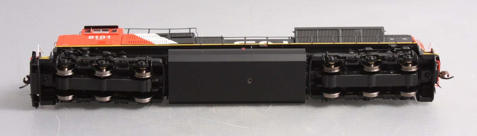 Athearn G68892 HO CN SD70ACe Diesel Locomotive with DCC & Sound #8101/Re-Paint