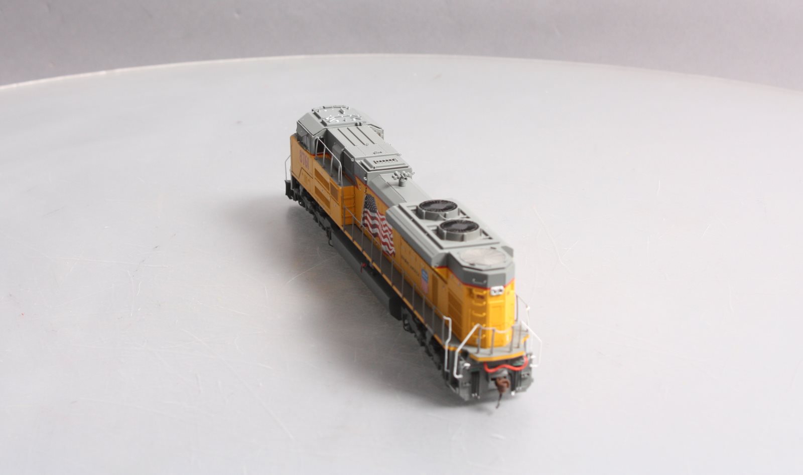 Athearn G68898 HO Union Pacific SD70ACe Diesel Locomotive with DCC & Sound #8761