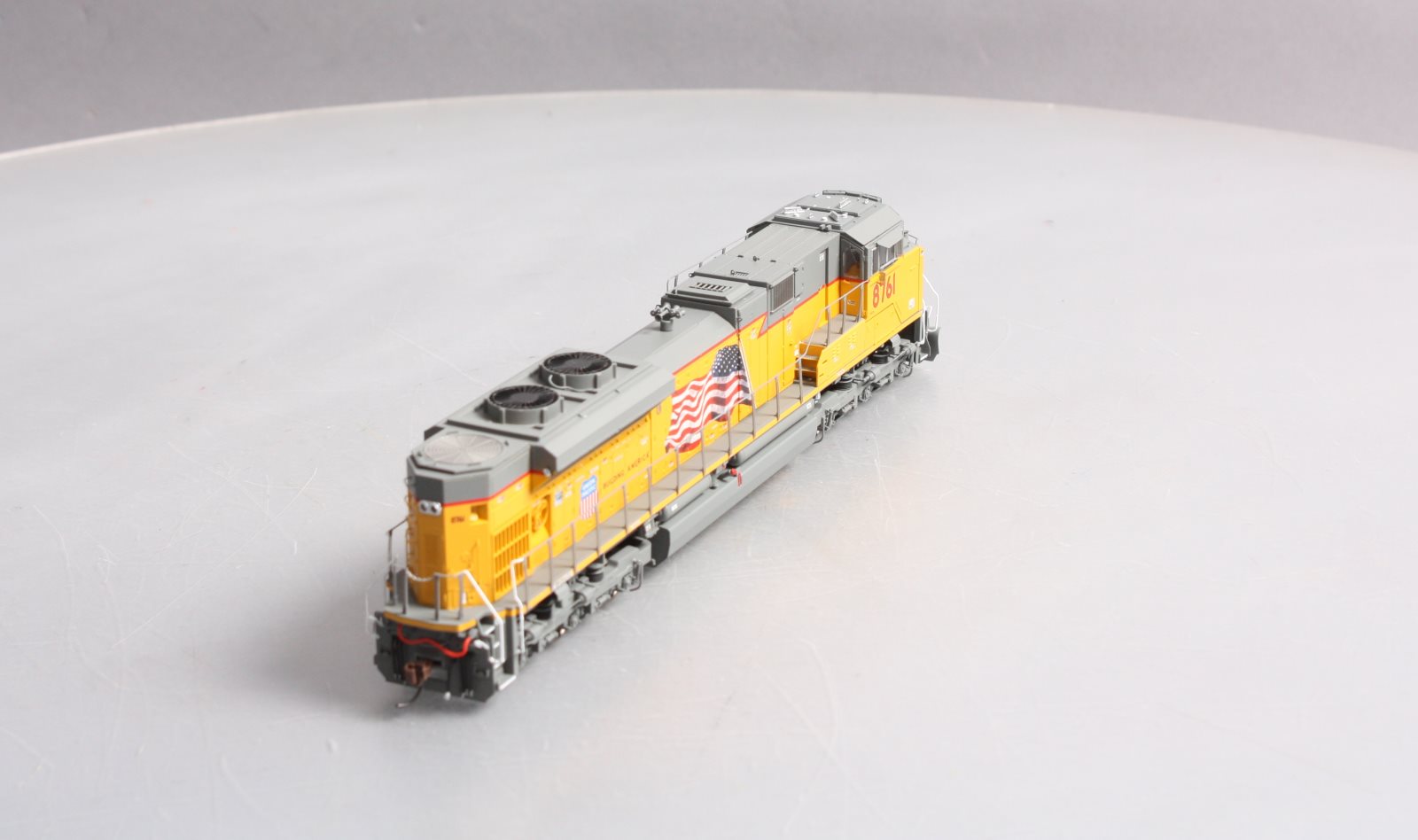 Athearn G68898 HO Union Pacific SD70ACe Diesel Locomotive with DCC & Sound #8761