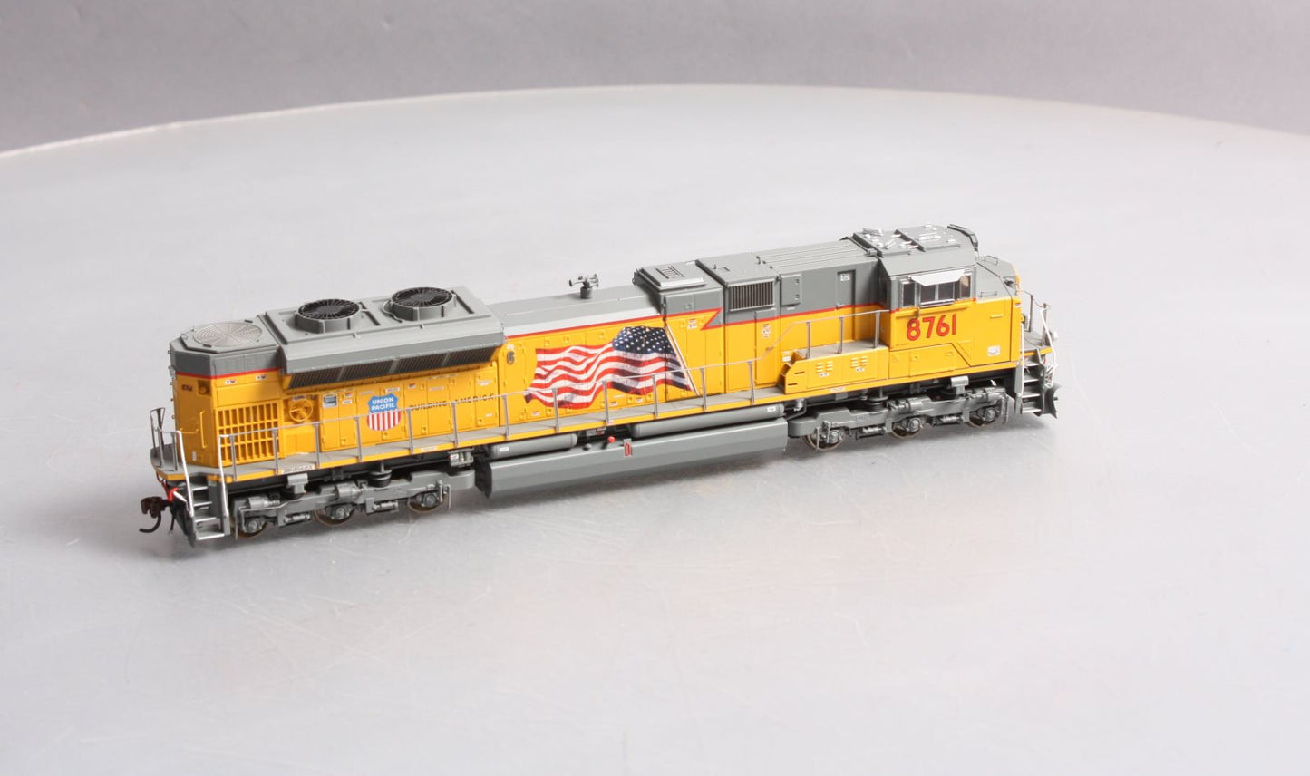 Athearn G68898 HO Union Pacific SD70ACe Diesel Locomotive with DCC & Sound #8761