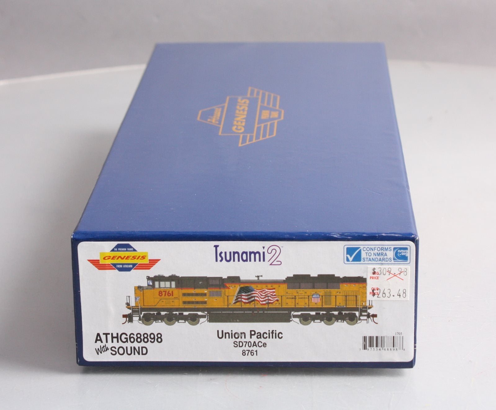 Athearn G68898 HO Union Pacific SD70ACe Diesel Locomotive with DCC & Sound #8761