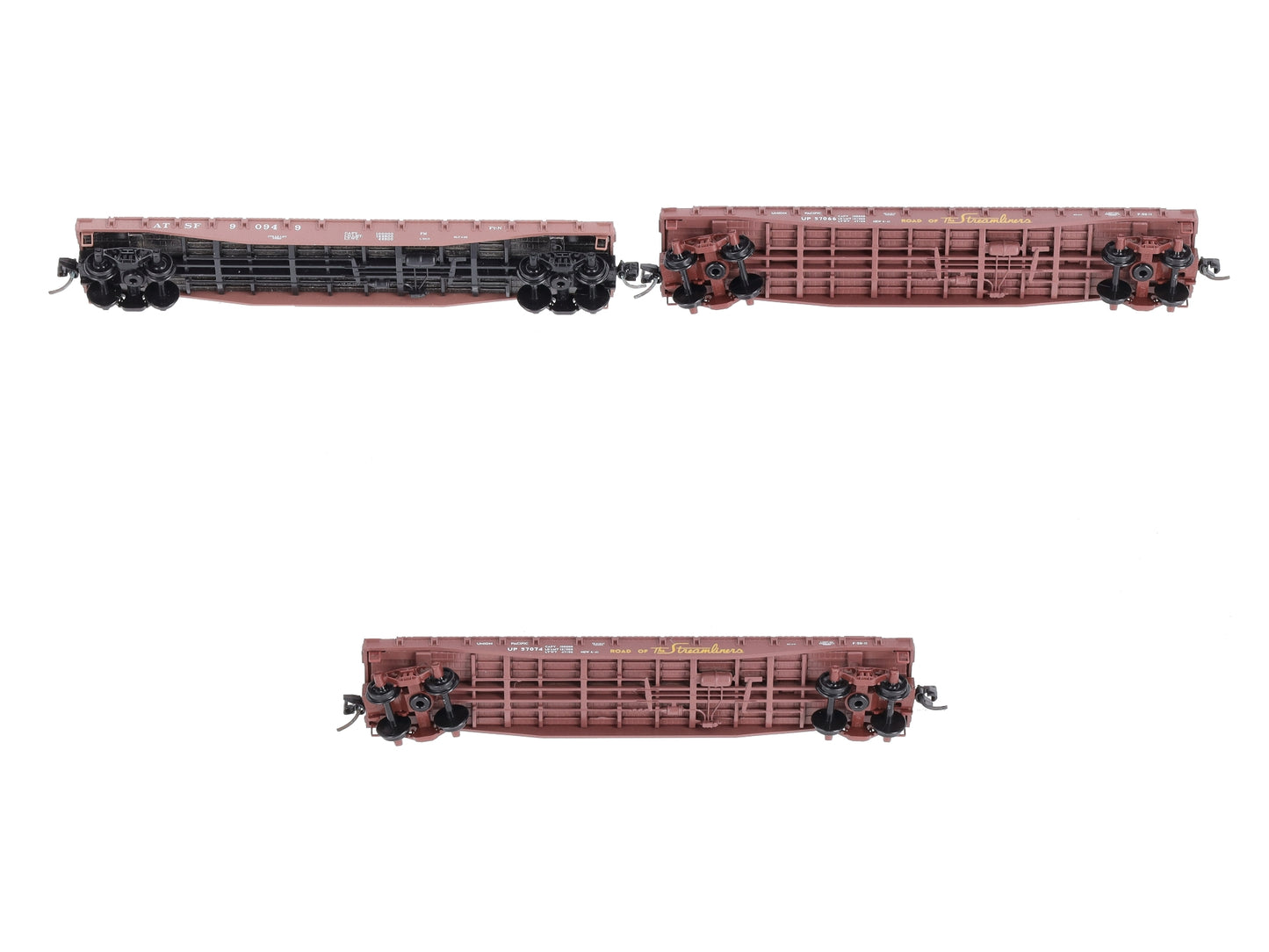 Micro-Trains 99302182 N ATSF/UP Wing Carrier Flat Car (Set of 3)