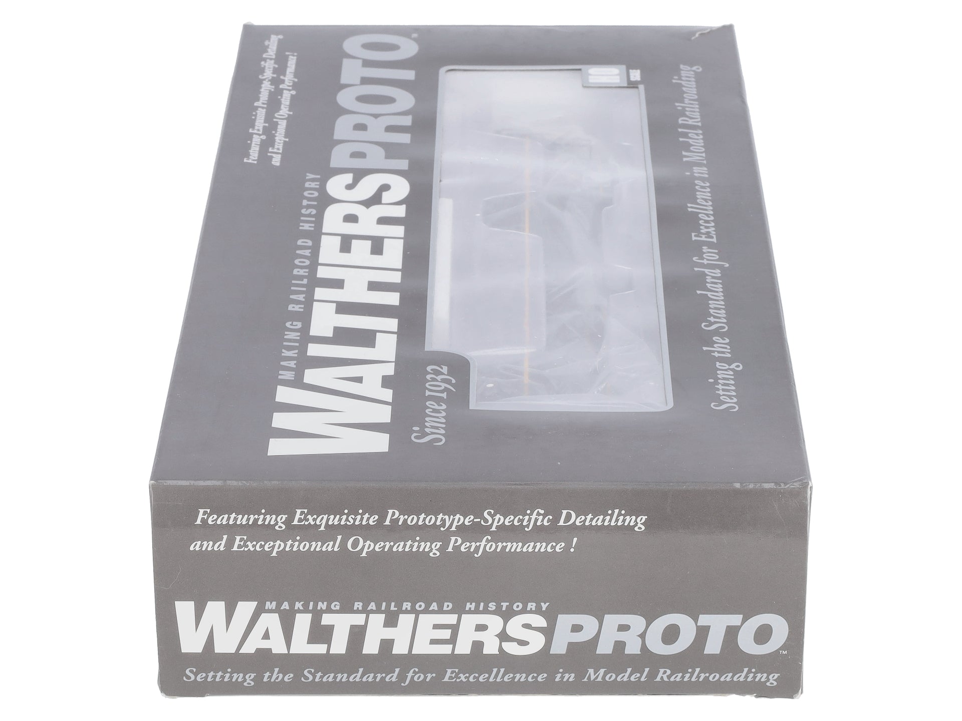 Walthers 920-41900 HO Baltimore & Ohio EMD SD7 Diesel Loco #7402 w/Sound & DCC