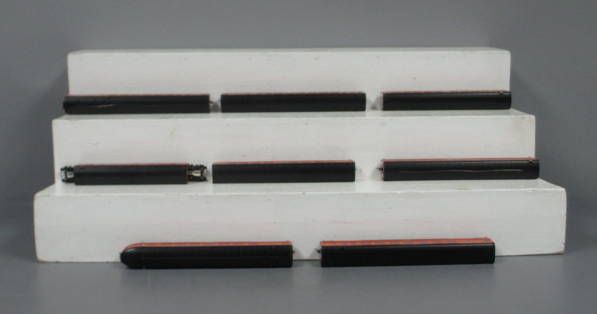 MTH 80-60007 HO Scale Southern Pacific Lines Passenger Car Set (Set of 8)