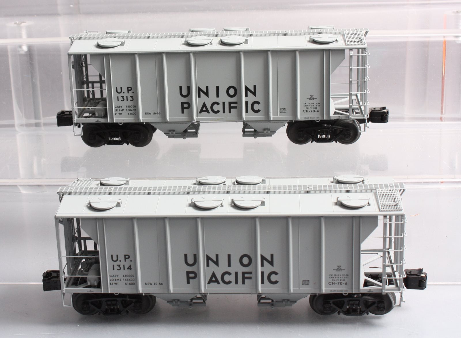 Lionel 6-21904 Union Pacific PS-2 Hopper Cars (Set of 2)