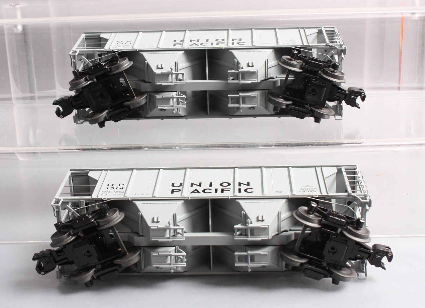 Lionel 6-21904 Union Pacific PS-2 Hopper Cars (Set of 2)