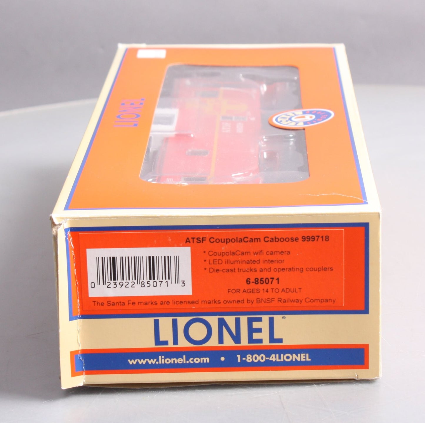 Lionel 6-85071 O Santa Fe Wide Vision Caboose with Camera #999718