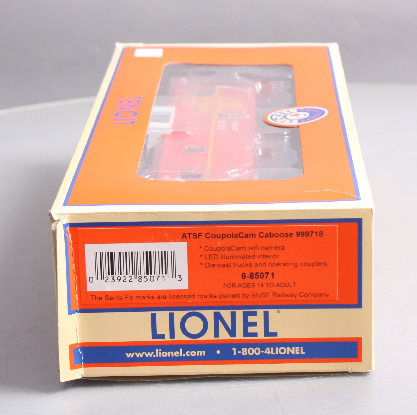 Lionel 6-85071 O Santa Fe Wide Vision Caboose with Camera #999718