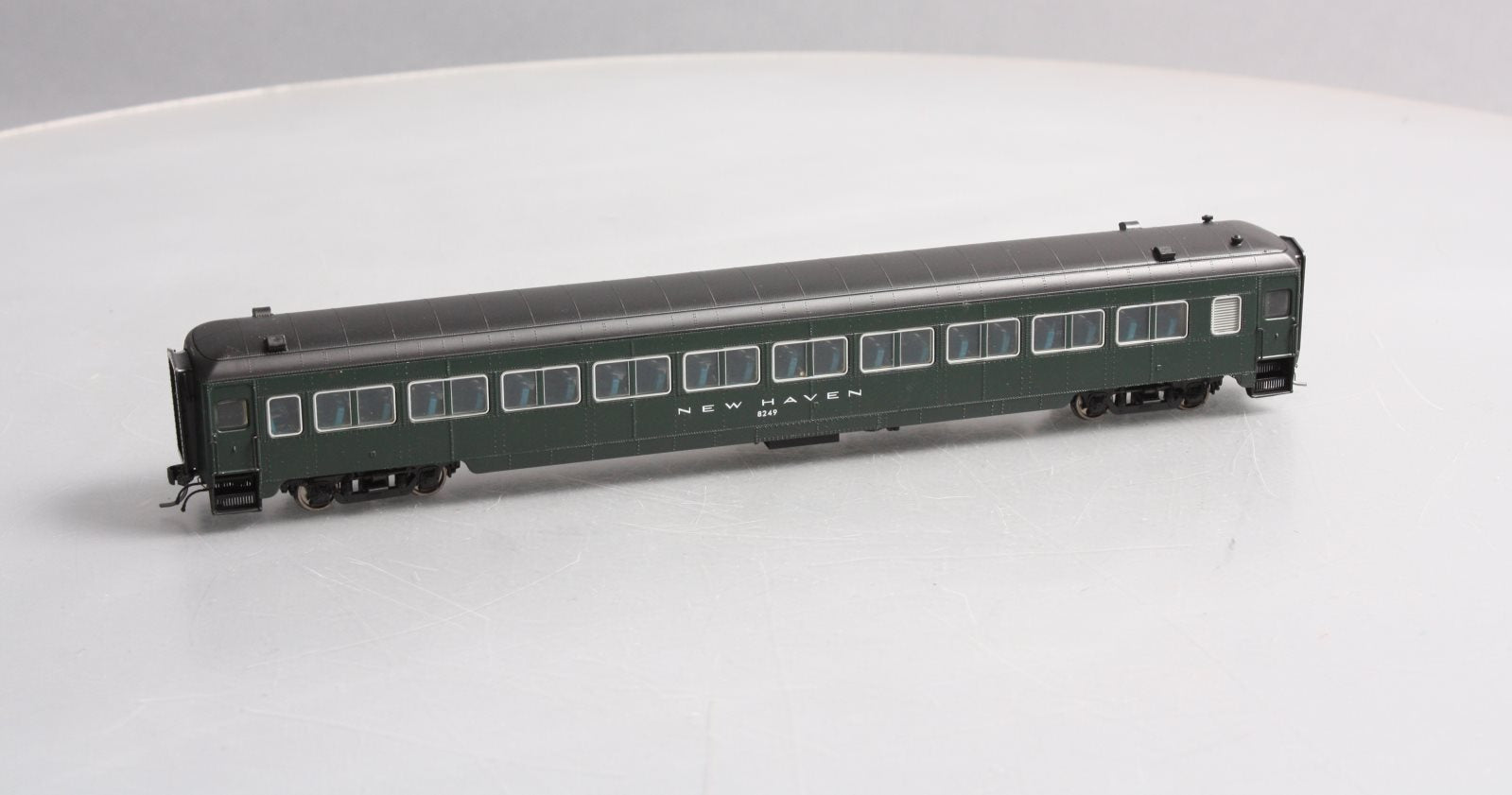 Rapido Trains 109120 HO New Haven 10-Window Coach #8249