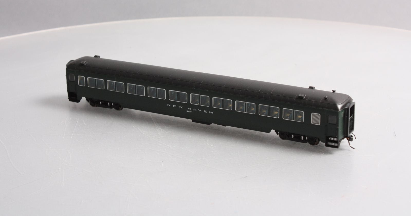 Rapido Trains 109120 HO New Haven 10-Window Coach #8249