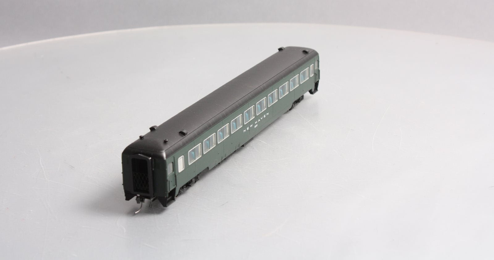 Rapido Trains 109120 HO New Haven 10-Window Coach #8249