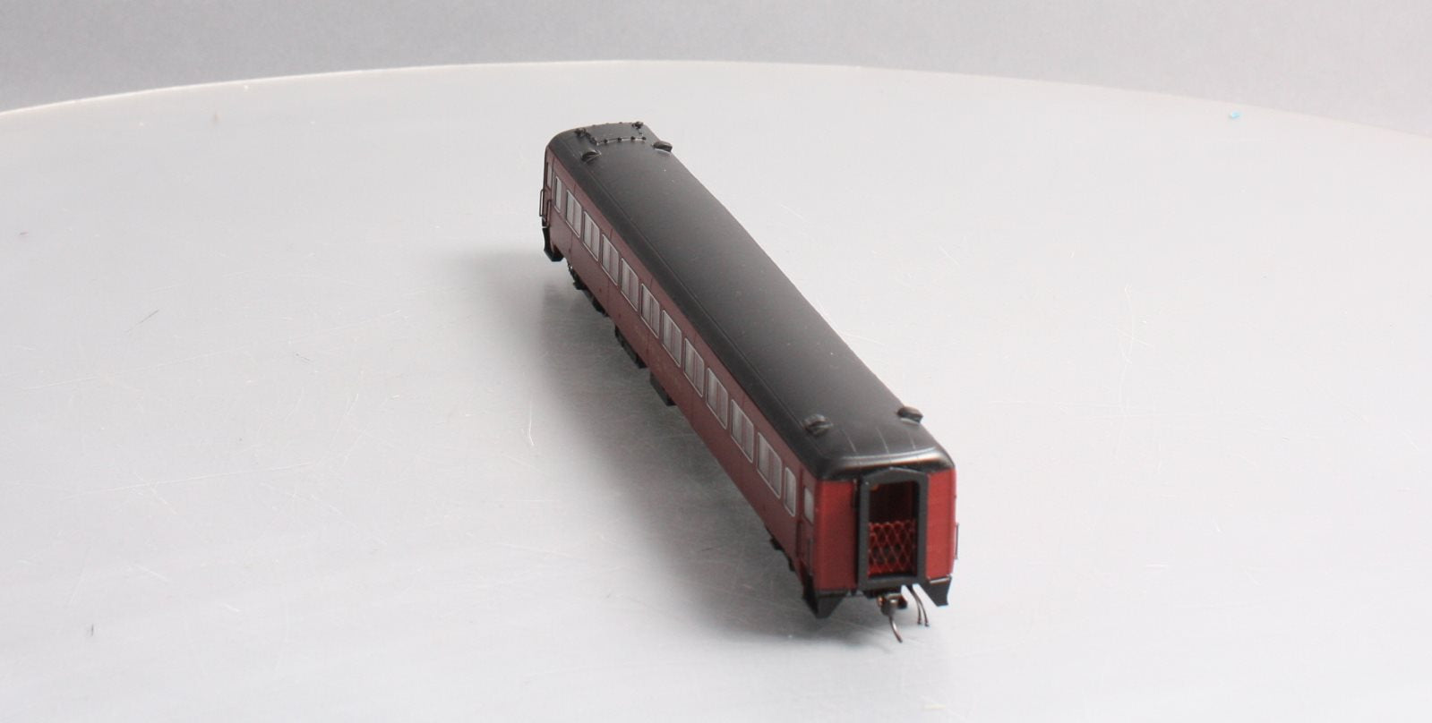 Rapido Trains 109134 HO Boston & Maine 10-Window Coach #4588