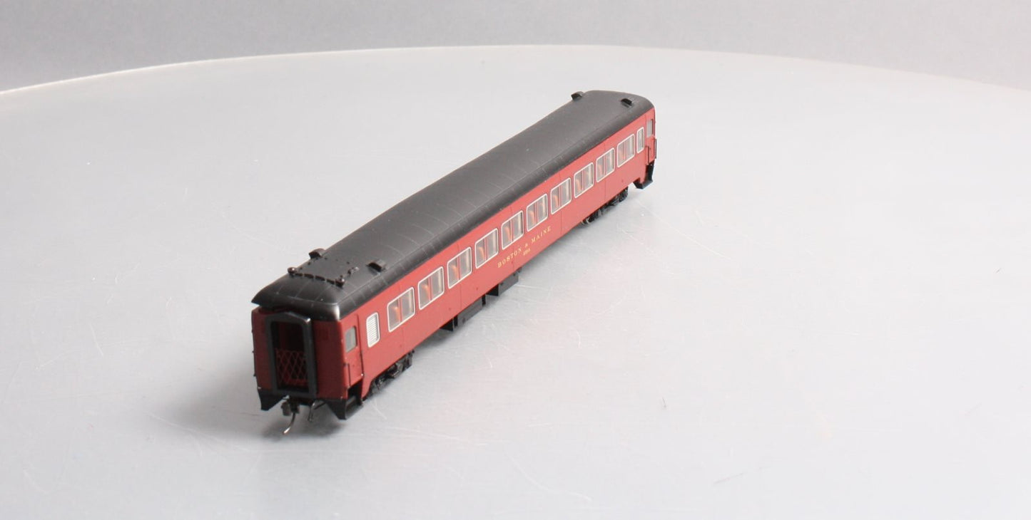 Rapido Trains 109134 HO Boston & Maine 10-Window Coach #4588