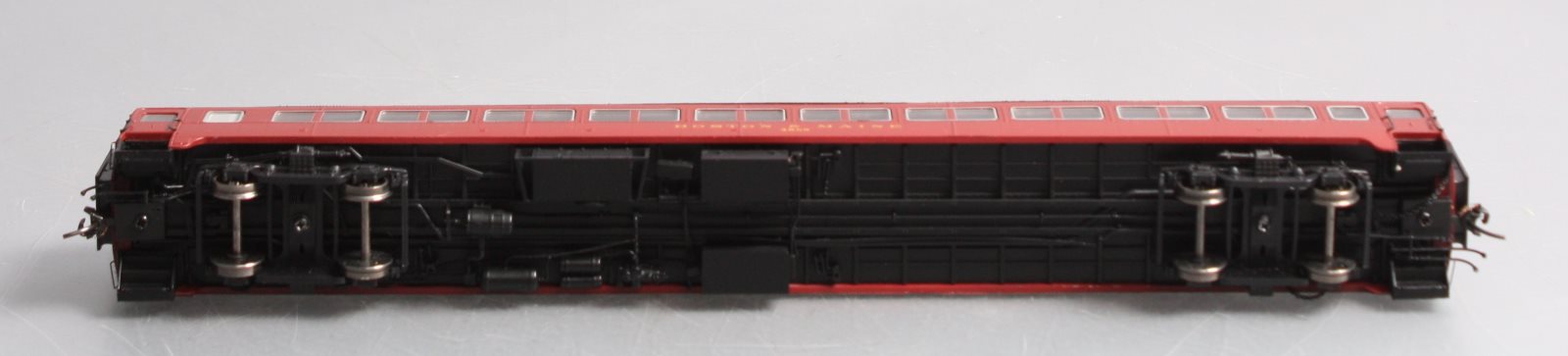 Rapido Trains 109134 HO Boston & Maine 10-Window Coach #4588