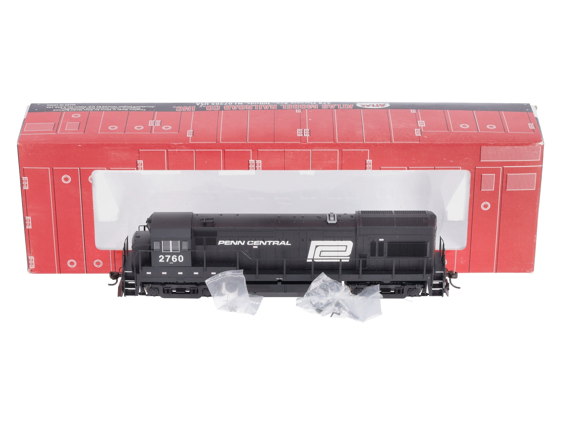 Atlas 8689 HO Scale Penn Central No. 2760 GE U23B Powered Diesel Locomotive