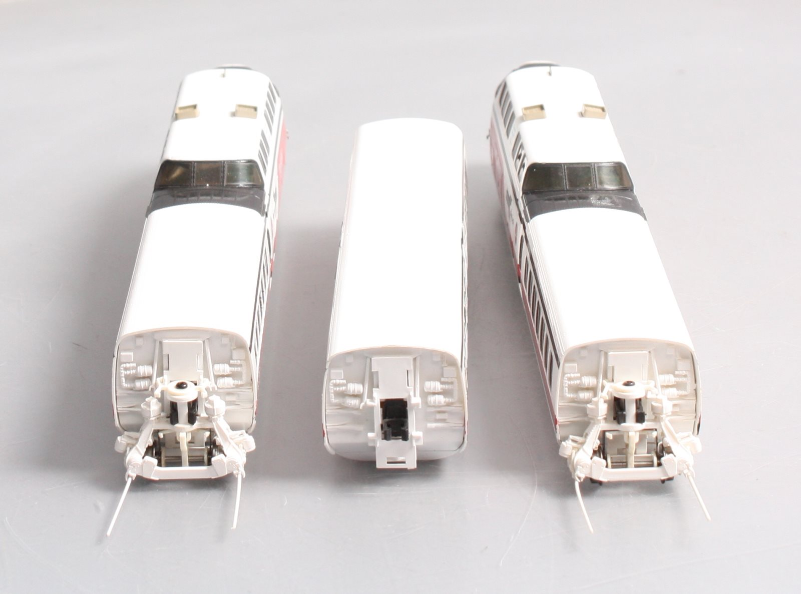 Rapido Trains 201003 HO Amtrak TurboTrain 3-Car Passenger Train-Only Set w/ DCC