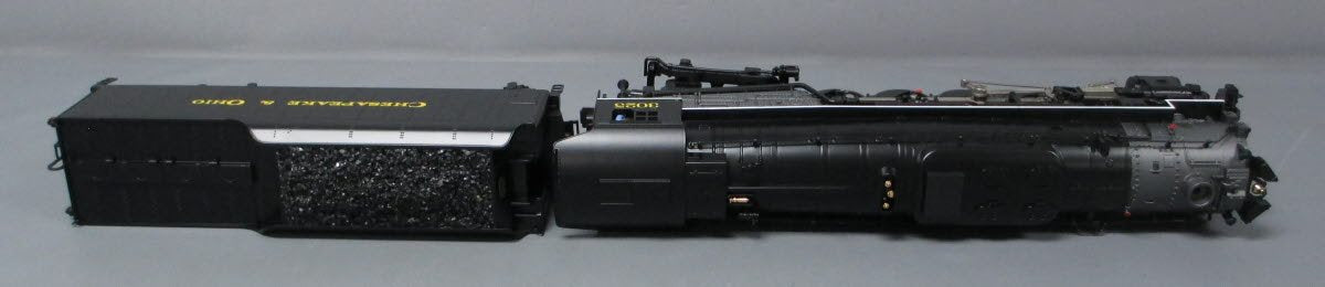 Lionel 6-11304 C&O 2-10-4 Texas Steam Locomotive & Tender #3025 with Legacy