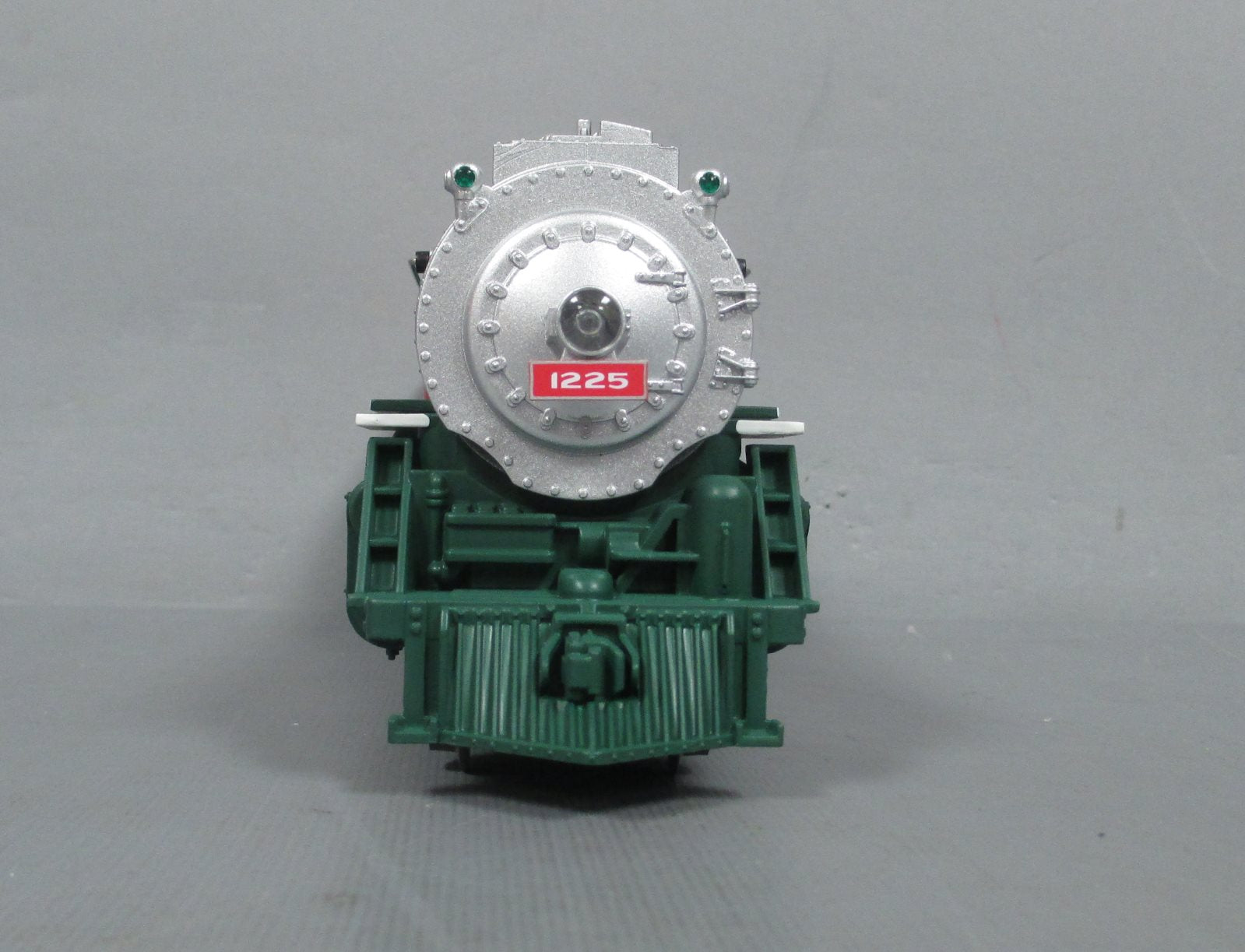 Lionel 6-83214 O North Pole Central LionChief Plus 4-6-2 Pacific Steam Loco #25