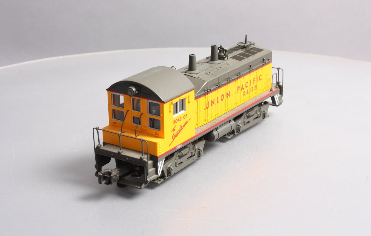 Williams 21612 O Union Pacific EMD NW2 3-Rail Diesel Locomotive