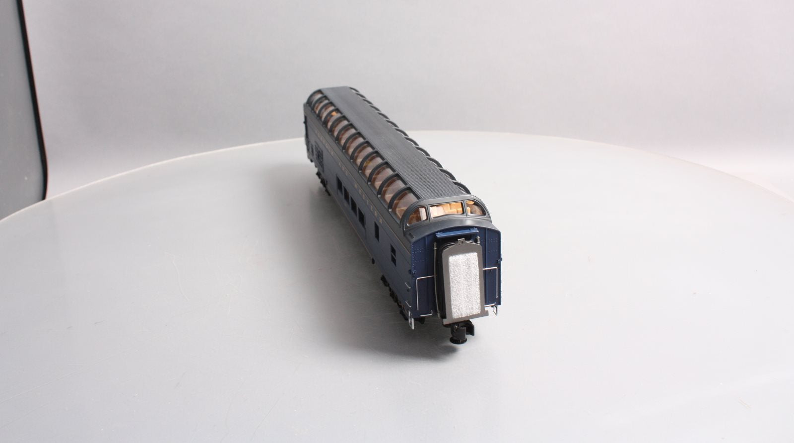 MTH 20-67245 O Gauge Norfolk & Western 70' Streamlined Full Length Vista Dome