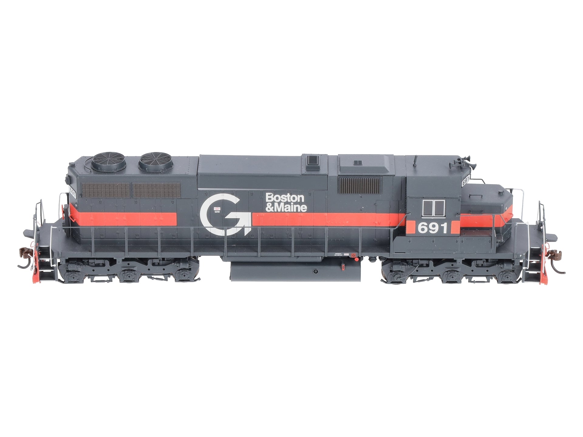 Athearn 64373 HO Guilford/B&M RTR SD39 Diesel Locomotive #691