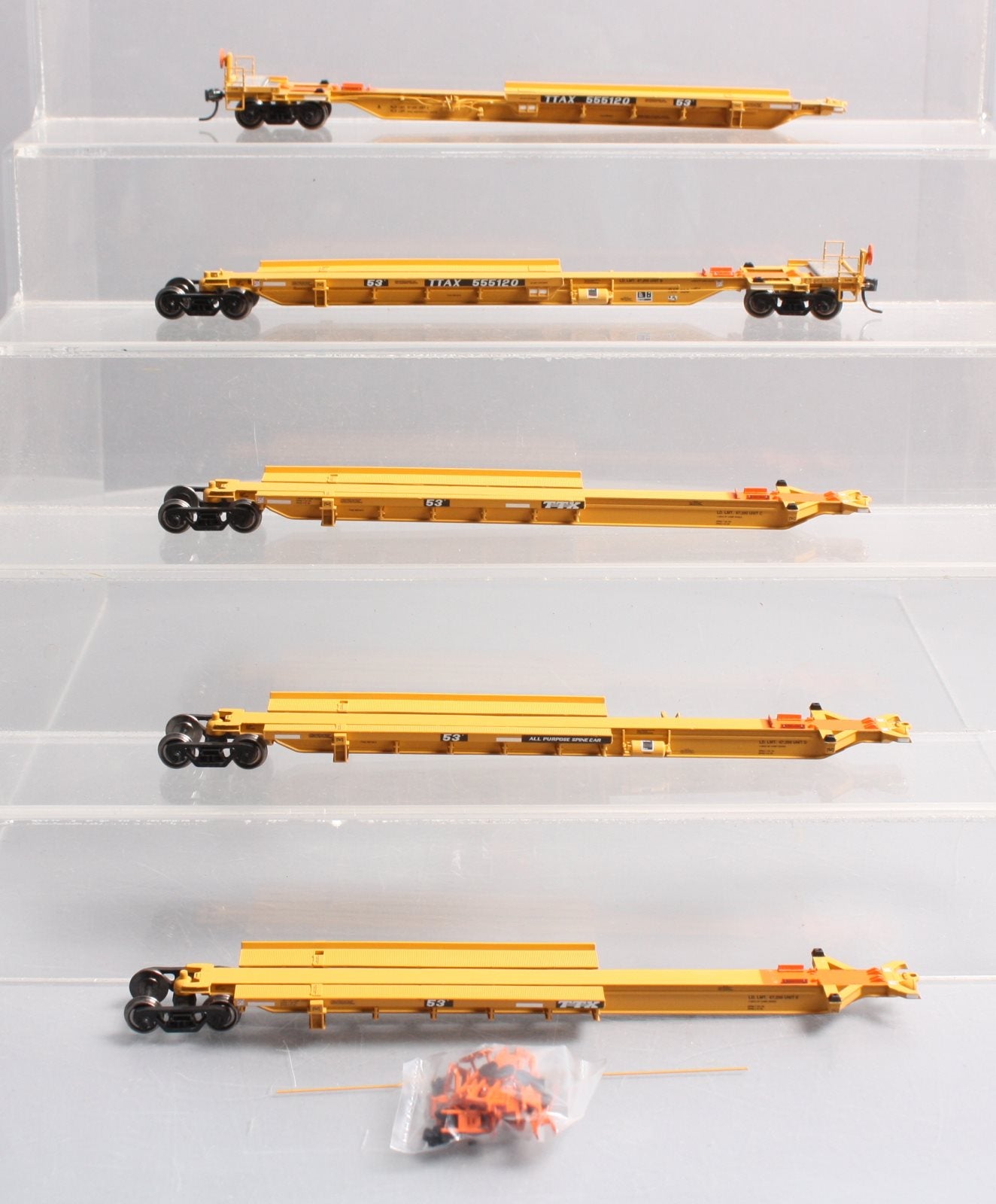 Bowser 40552 HO Scale TTAX Trinity 5-Unit Spine Car Set #555120
