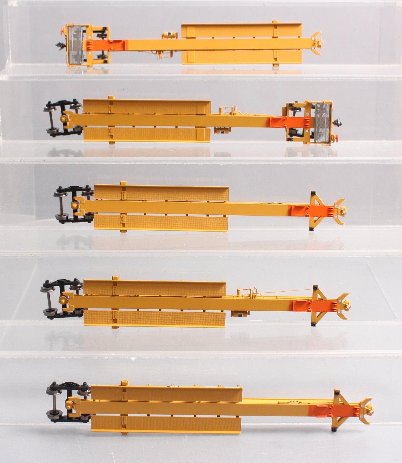 Bowser 40552 HO Scale TTAX Trinity 5-Unit Spine Car Set #555120